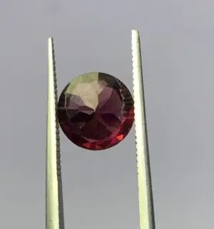 Weight 1.85Ct Beautiful Natural reddish purple color Spinel Round Shape from SriLanka